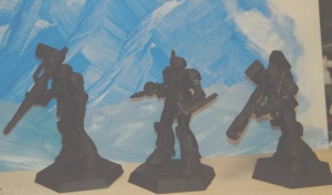L-R: salvaged artillery rifle, 100mm MG and shield, Giant BZ
